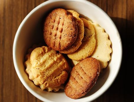 Receita de Bolachinhas de Canela no Micro-ondas