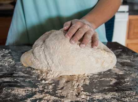 Receita de pão de água e sal simples e muito econômica!