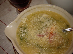 Sopa de mandioca com carne