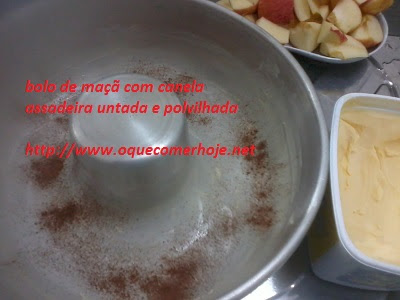 Bolo de maçã com canela, de liquidificador